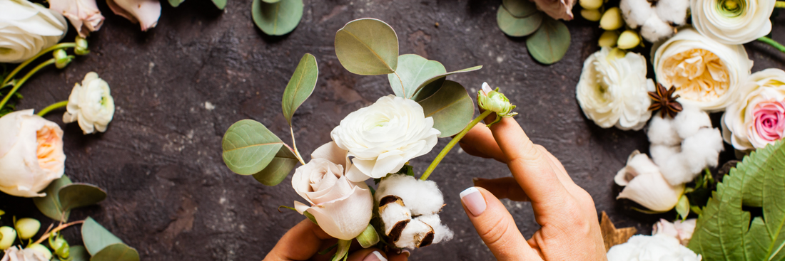 How to DIY stunning Christmas flower arrangements