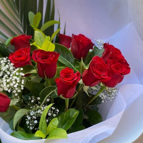 Valentine ~ Dozen Luxury Red Roses 🌹